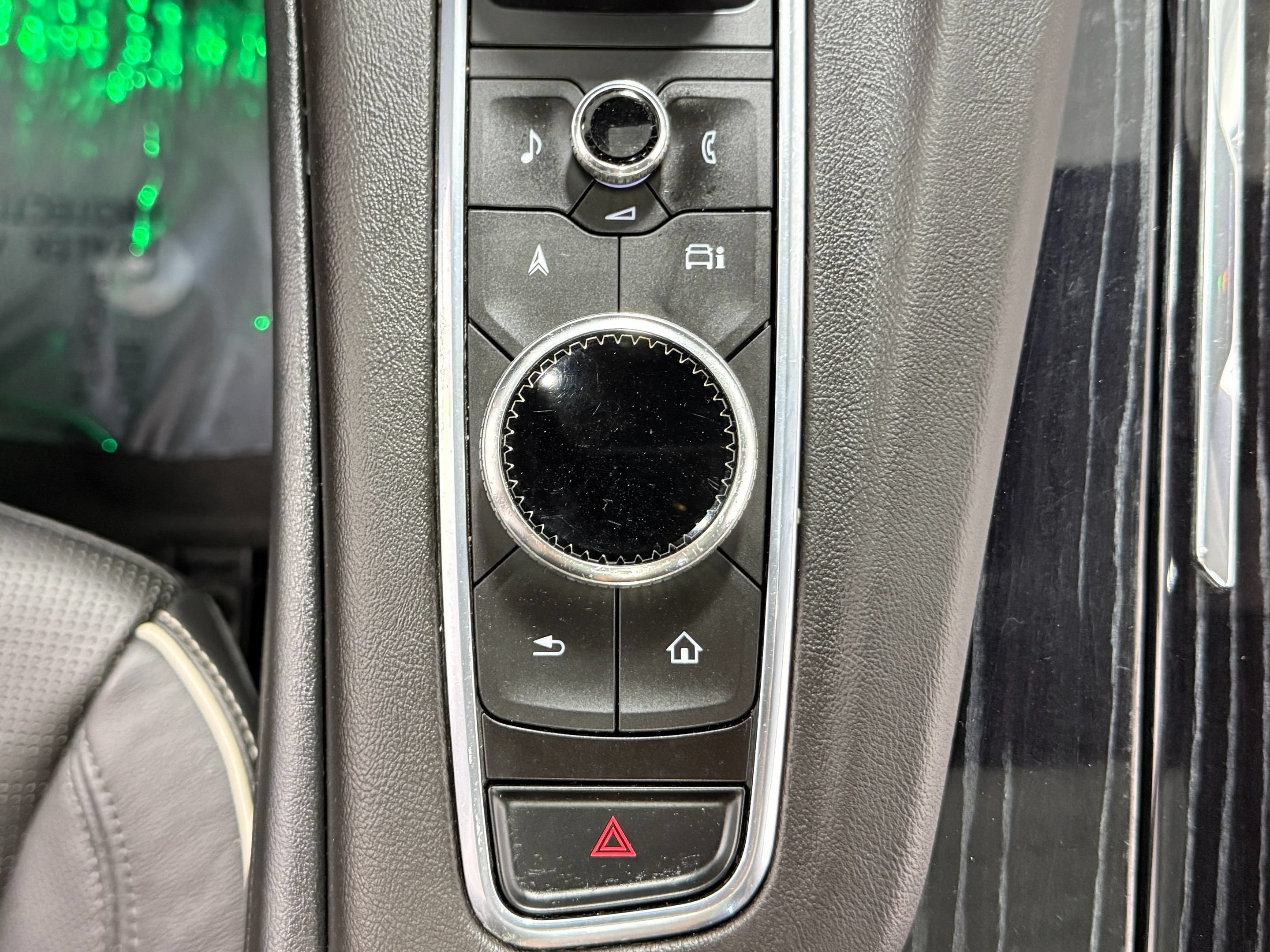 Used 2021 Cadillac Escalade Sport w/ Driver Assist Tech Package AWD/4WD image 37