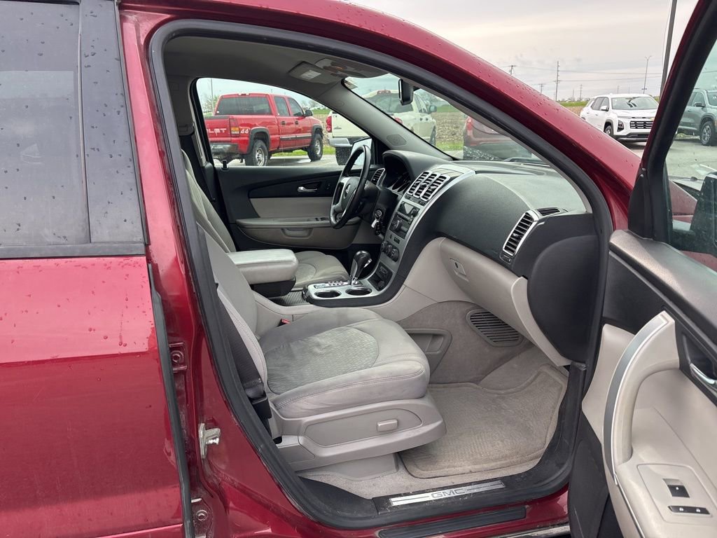 Used 2010 GMC Acadia SLE image 17