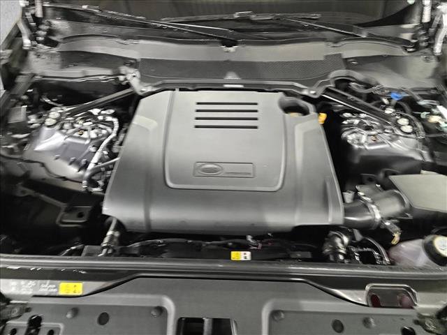 New 2026 Land Rover Discovery S AWD/4WD image 30