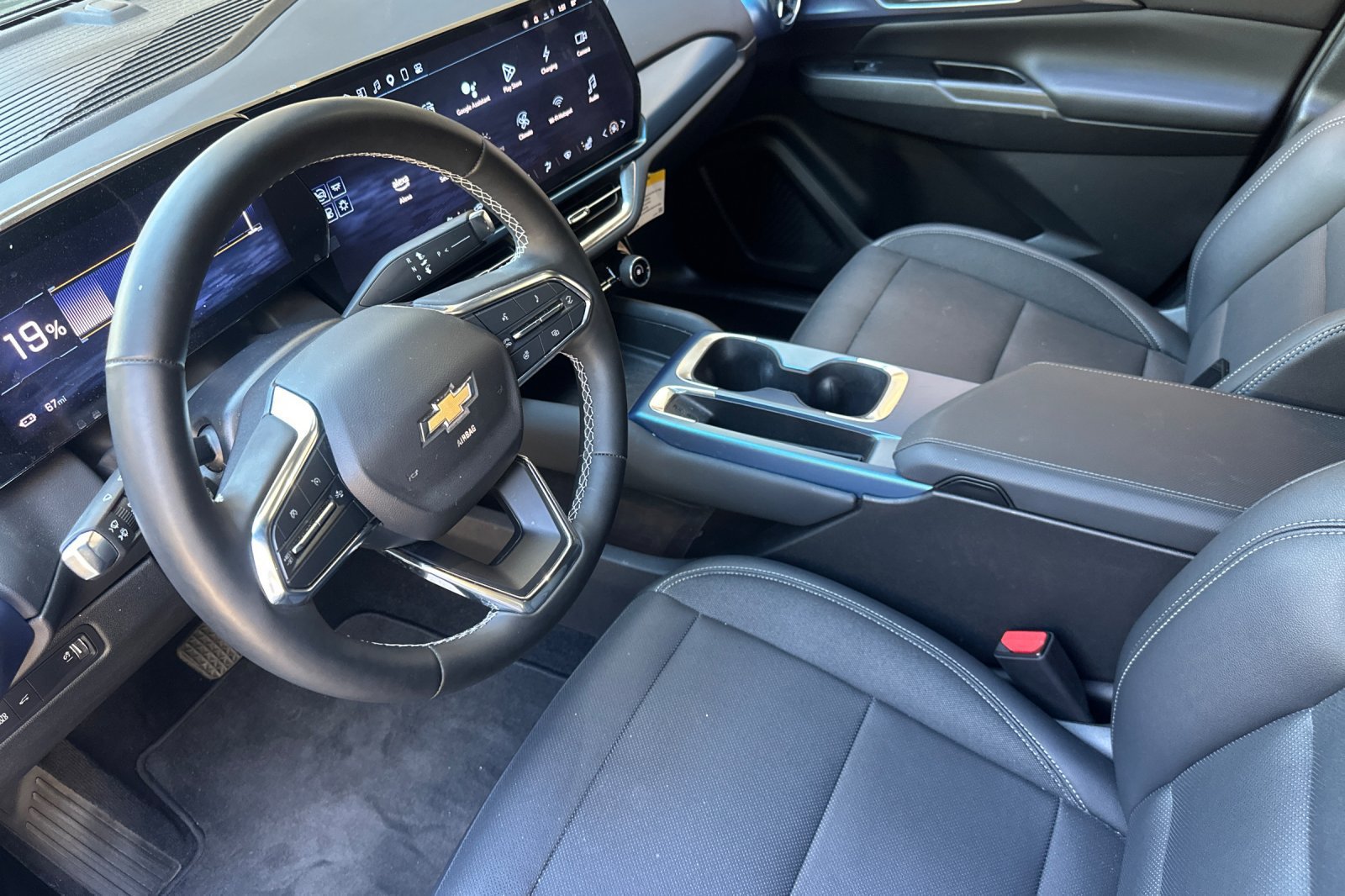 Used 2024 Chevrolet Equinox EV LT FWD image 11
