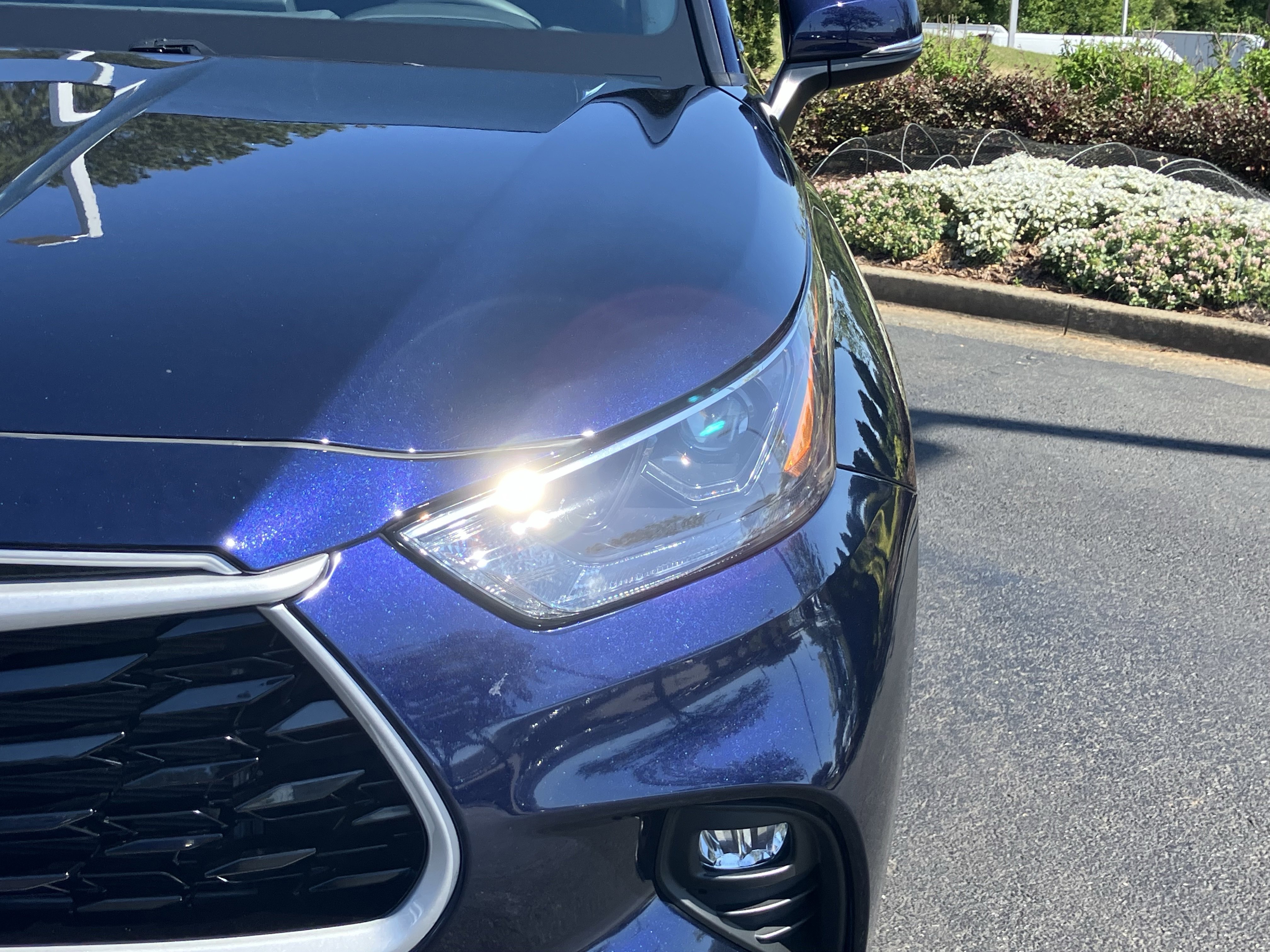 Used 2025 Toyota Highlander XLE FWD image 5