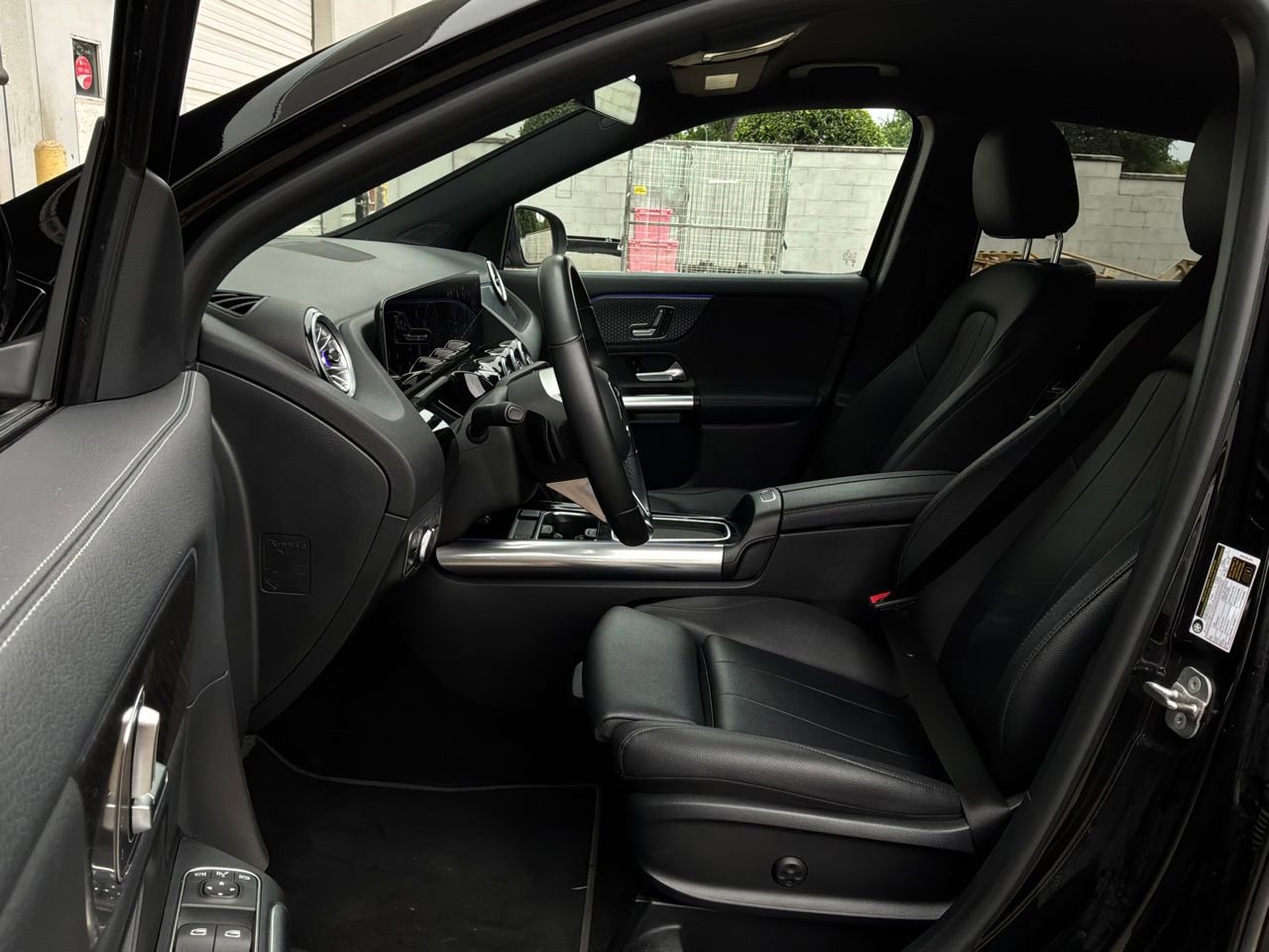 Used 2025 Mercedes-Benz GLA 250 image 10