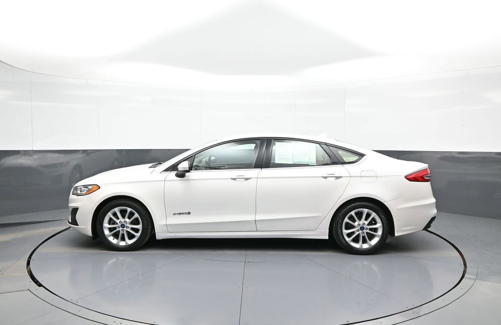 Used 2019 Ford Fusion SE FWD image 9