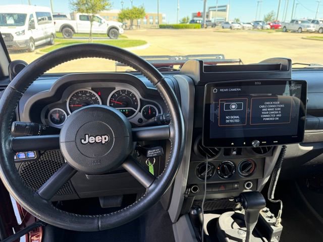 Used 2010 Jeep Wrangler Unlimited Sport image 11