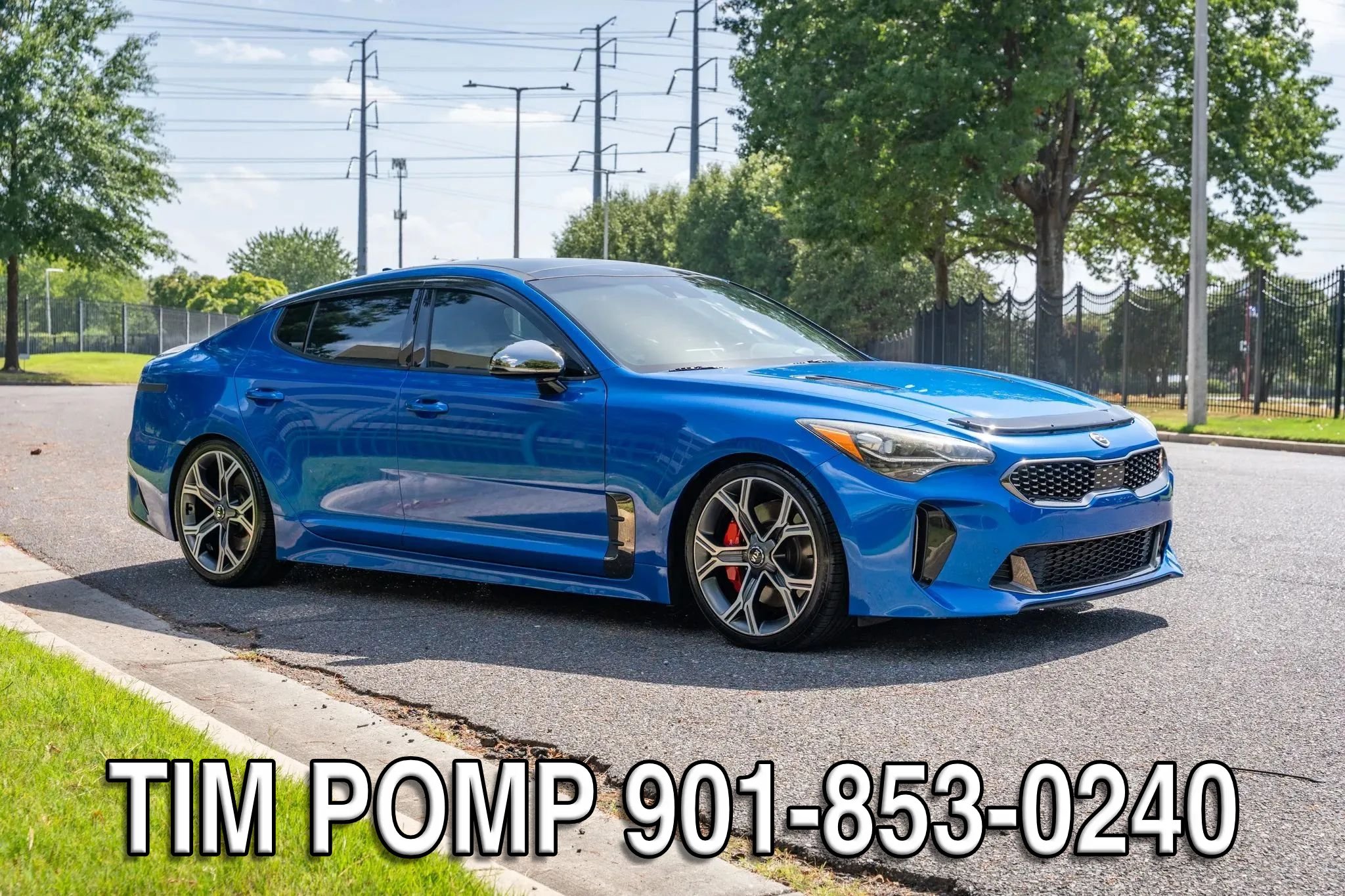 Used 2018 Kia Stinger GT2 AWD/4WD image 4