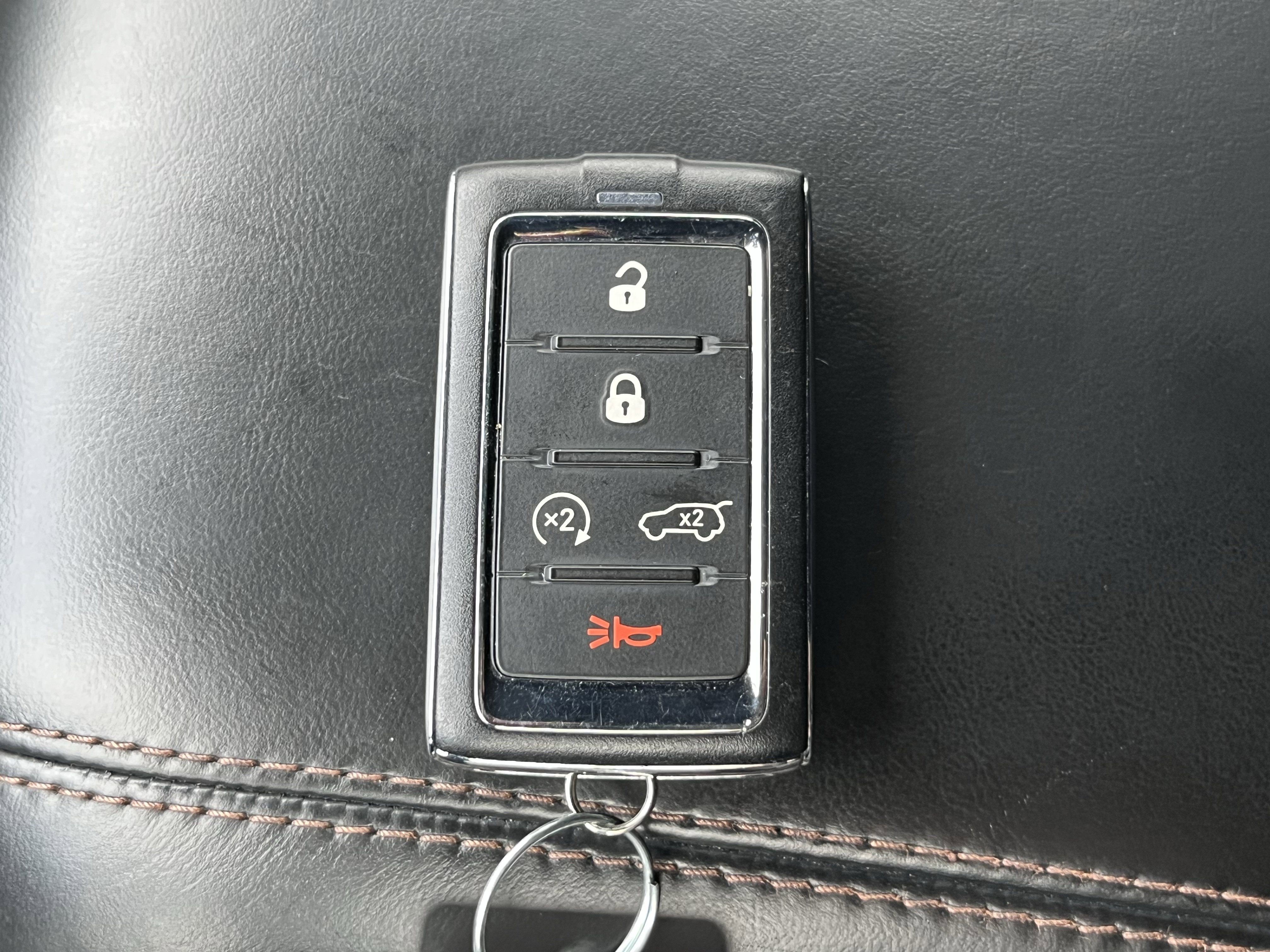 Used 2022 Jeep Grand Cherokee Summit AWD/4WD image 39