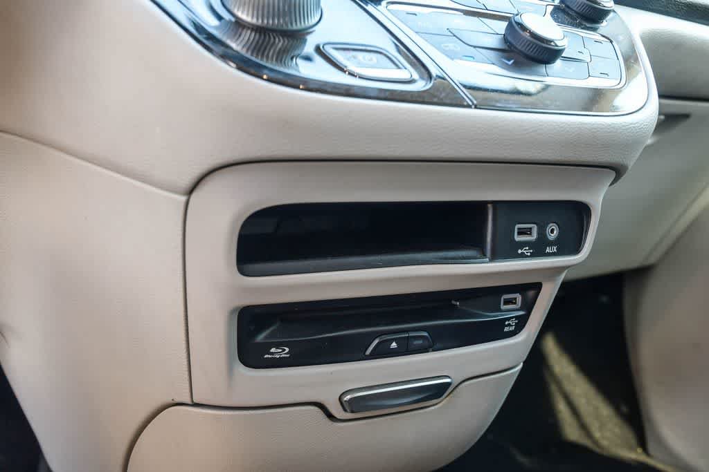 Used 2018 Chrysler Pacifica Touring-L Plus FWD image 24