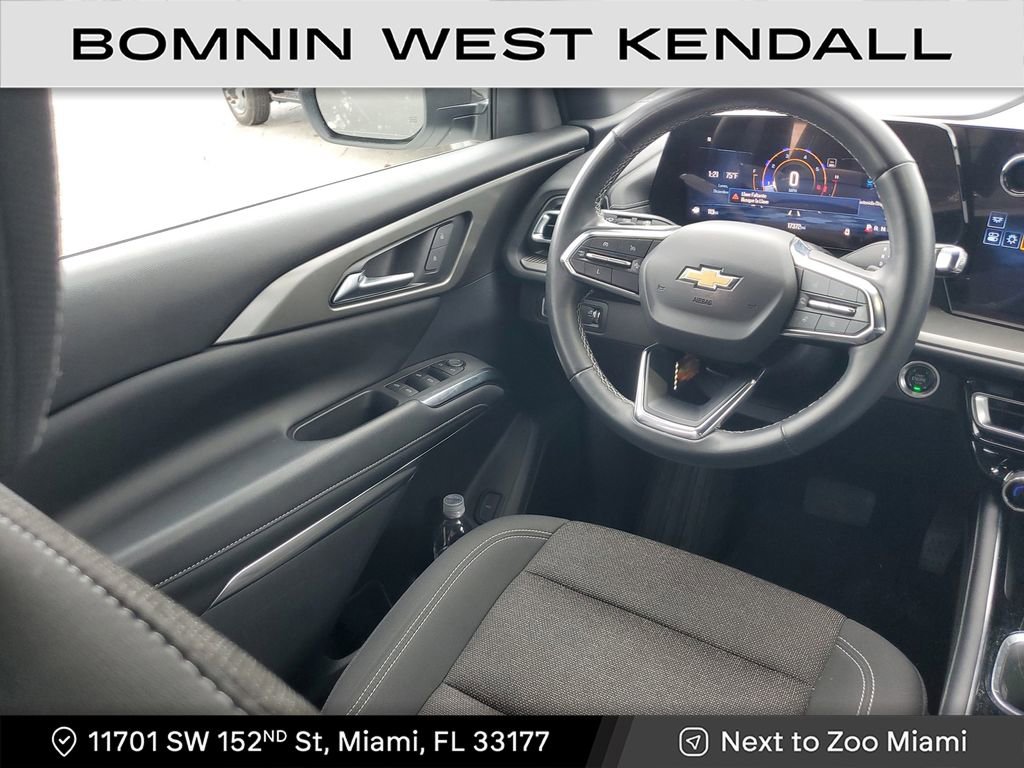 Used 2024 Chevrolet Traverse LS image 15