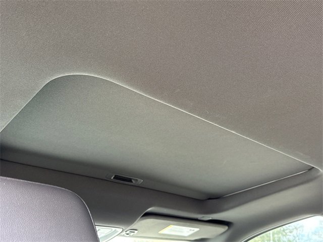 Used 2024 GMC Sierra 1500 AT4 w/ Technology Package image 32