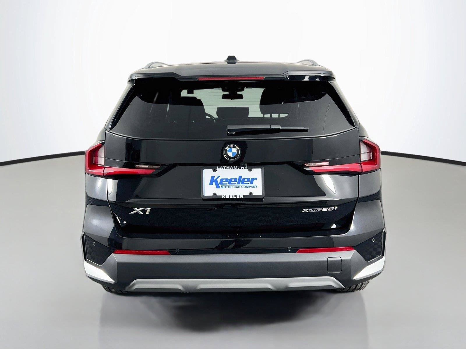 Used 2023 BMW X1 xDrive28i w/ Convenience Package AWD/4WD image 5