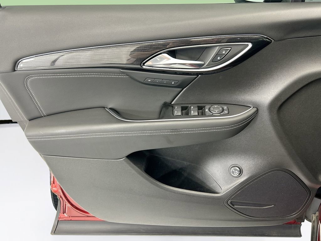 Used 2023 Buick Envision Essence image 22