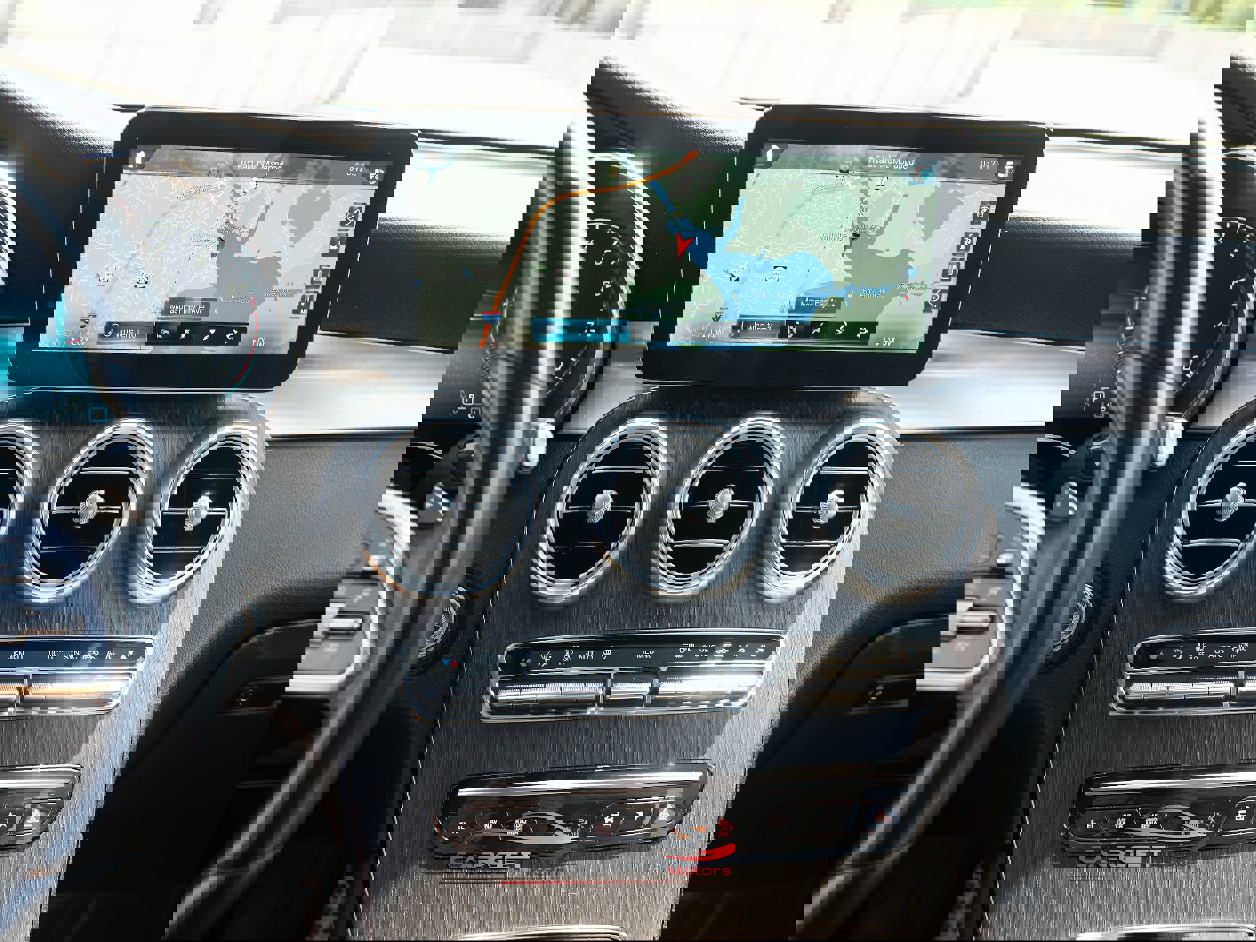 Used 2020 Mercedes-Benz GLC 300 4MATIC Coupe image 30