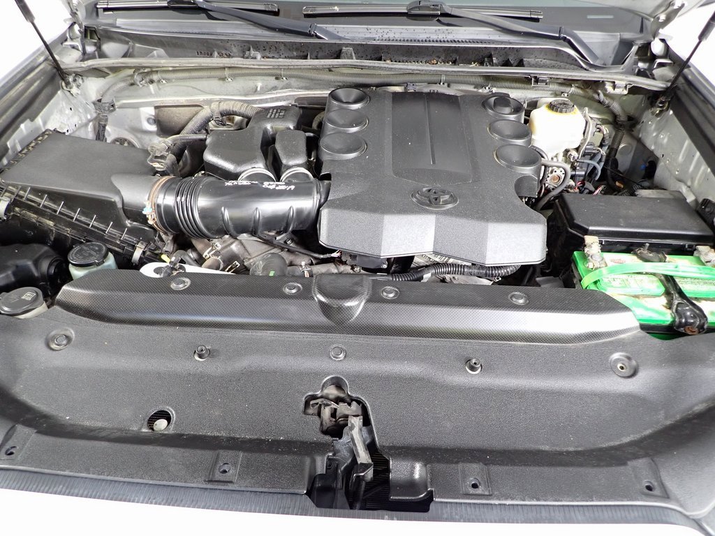 Used 2014 Toyota 4Runner Limited image 10