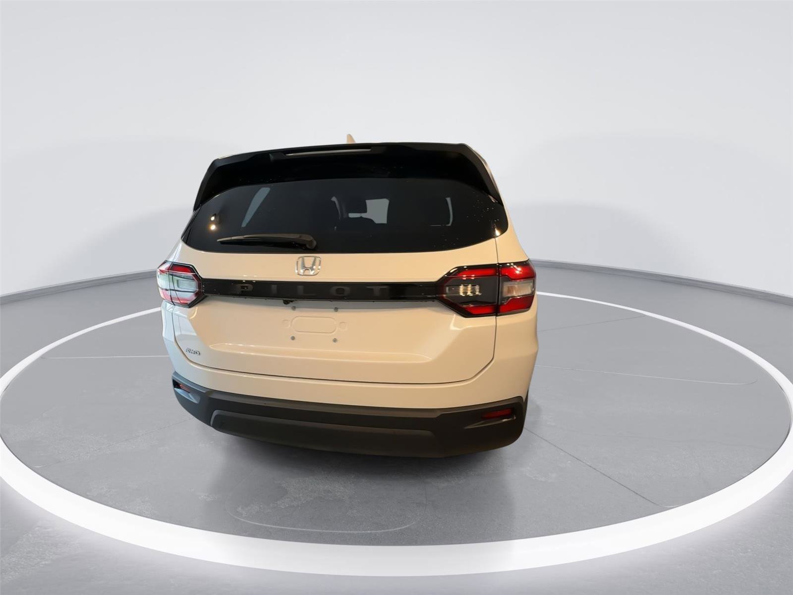 Certified 2023 Honda Pilot LX image 7