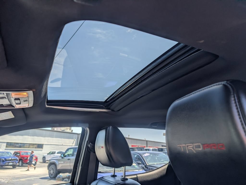 Used 2019 Toyota Tacoma TRD Pro AWD/4WD image 22