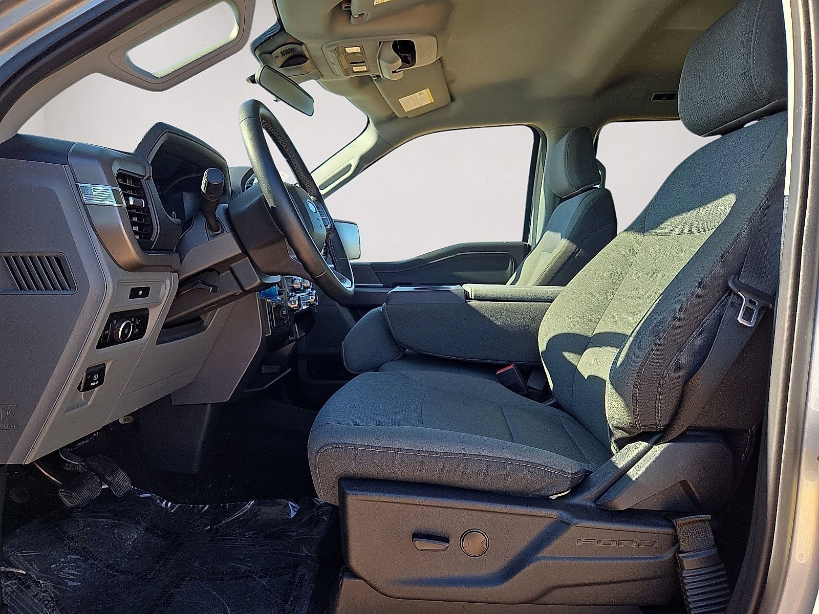 Used 2025 Ford F150 XLT w/ Equipment Group 301A Standard AWD/4WD image 22