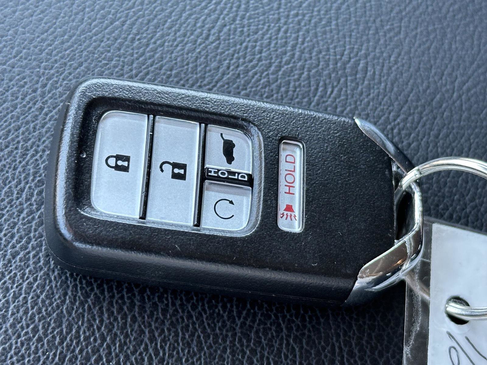 Used 2018 Honda CR-V Touring image 14