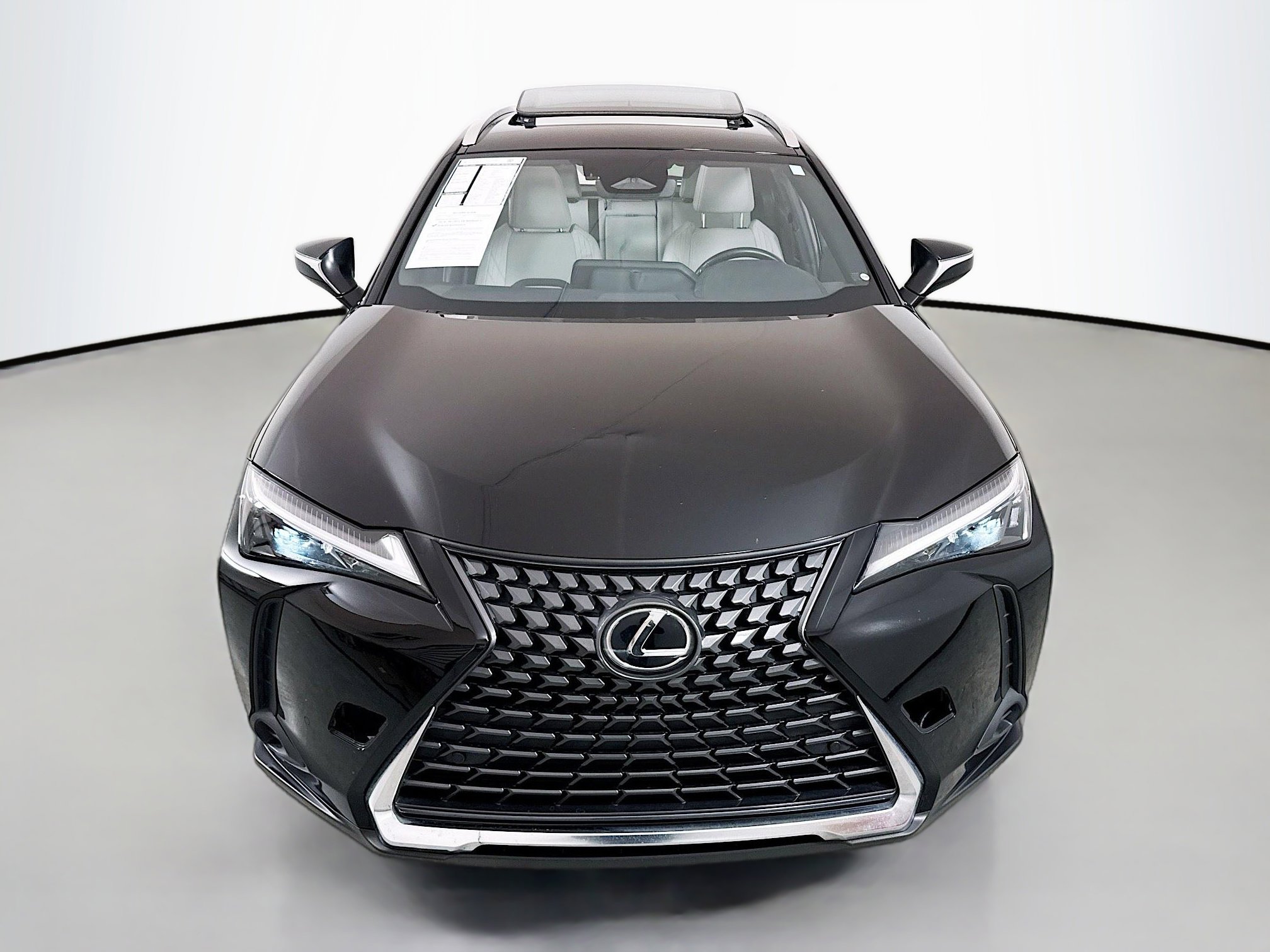 Used 2025 Lexus UX 300h AWD w/ Accessory Package (Z1) image 2