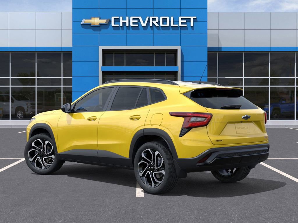 New 2025 Chevrolet Trax RS w/ Driver Confidence Package FWD image 4