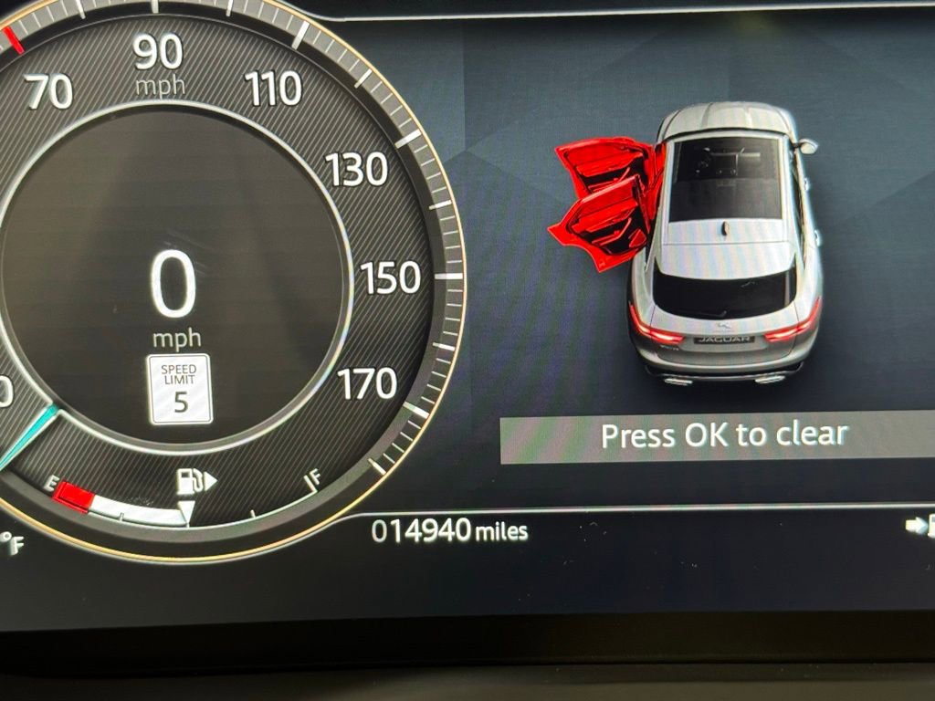 Used 2025 Jaguar F-PACE R-Dynamic S image 18