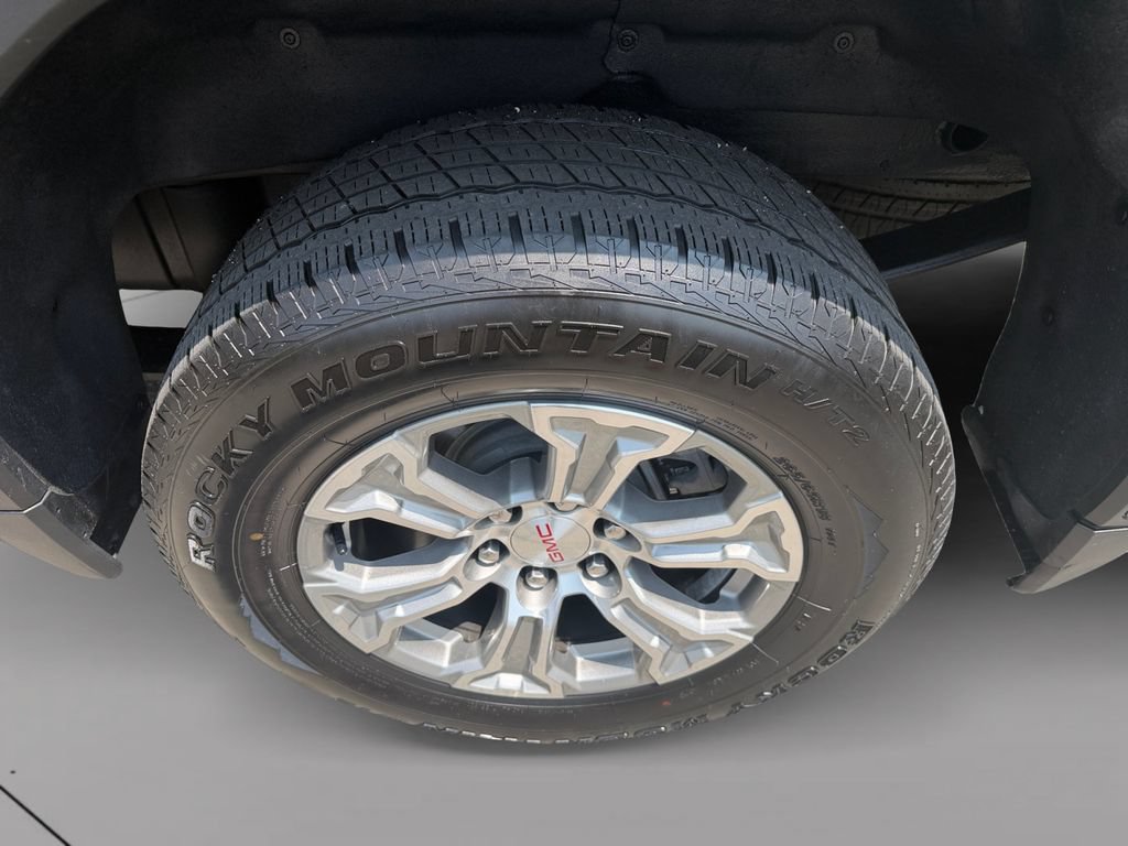 Used 2024 GMC Sierra 1500 SLT AWD/4WD image 10