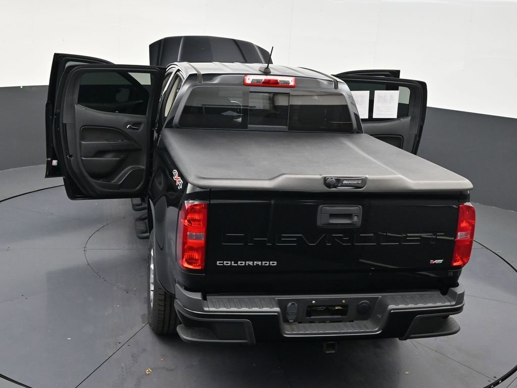 Used 2022 Chevrolet Colorado LT w/ Luxury Package AWD/4WD image 30