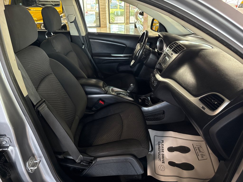 Used 2018 Dodge Journey SE w/ Popular Equipment Group FWD image 12