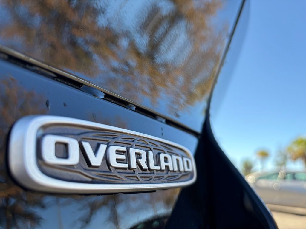New 2025 Jeep Grand Cherokee L Overland w/ Advanced Protech Group III image 12