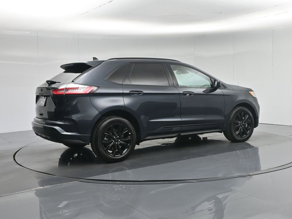 Certified 2022 Ford Edge SE w/ Black Appearance Package image 31