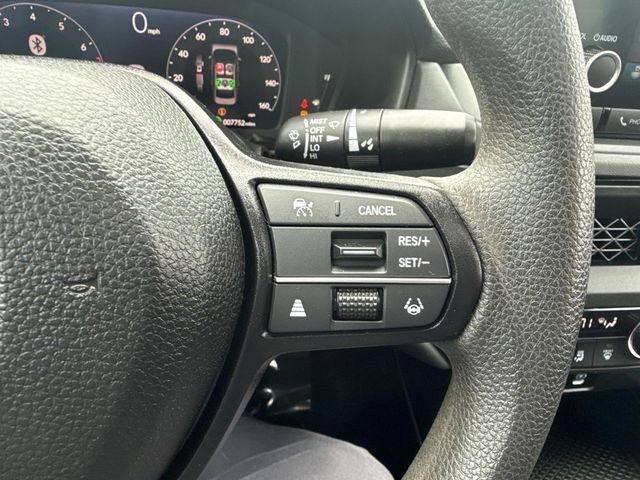 Used 2025 Honda Accord SE image 30