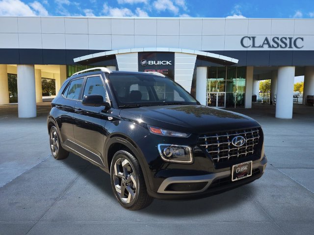 Used 2025 Hyundai Venue SEL