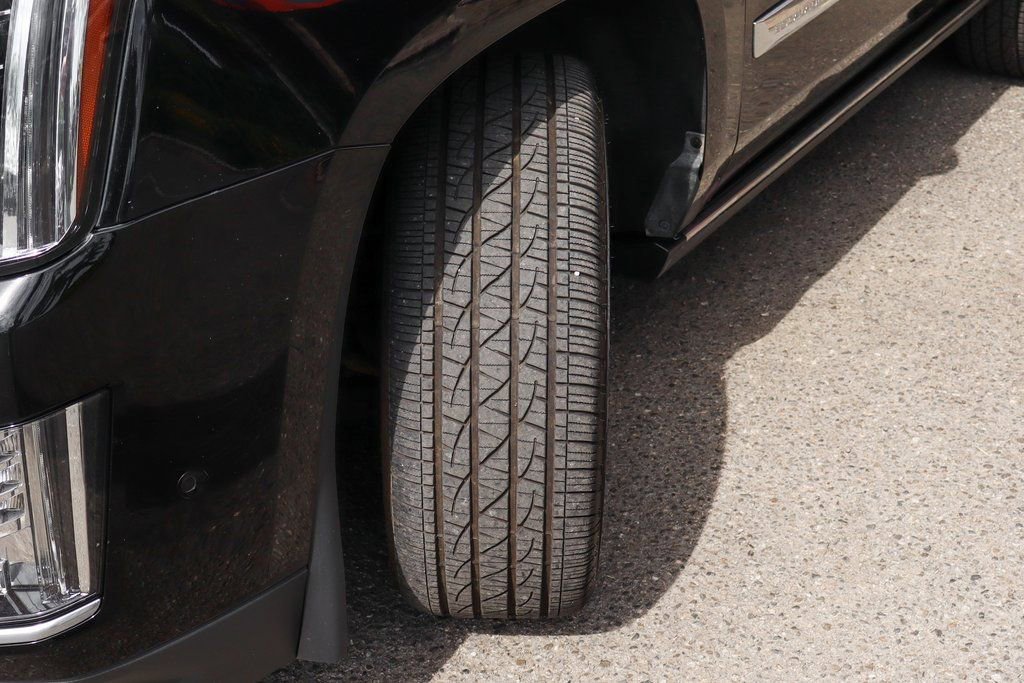 Used 2019 Cadillac Escalade Platinum image 54