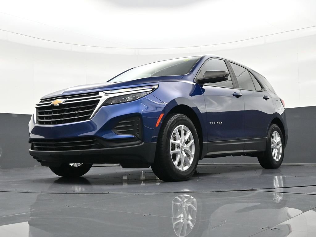 Used 2022 Chevrolet Equinox LS image 29