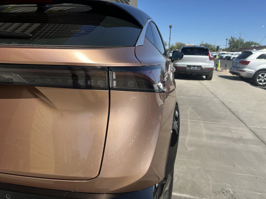 Used 2023 Nissan Ariya FWD image 14