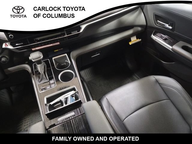 New 2026 Toyota Sienna XLE Woodland Edition AWD/4WD image 20