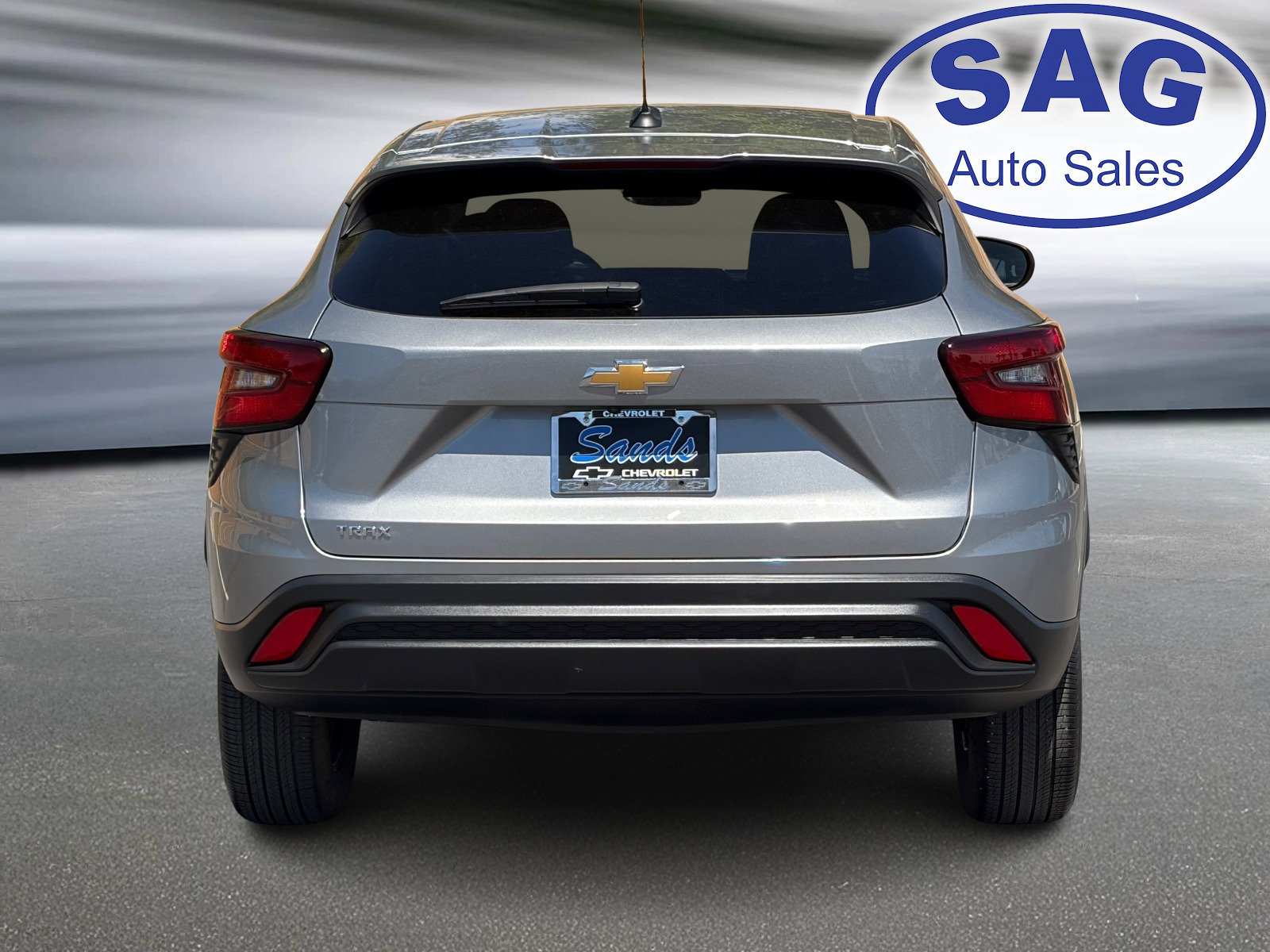 Used 2025 Chevrolet Trax LS image 9