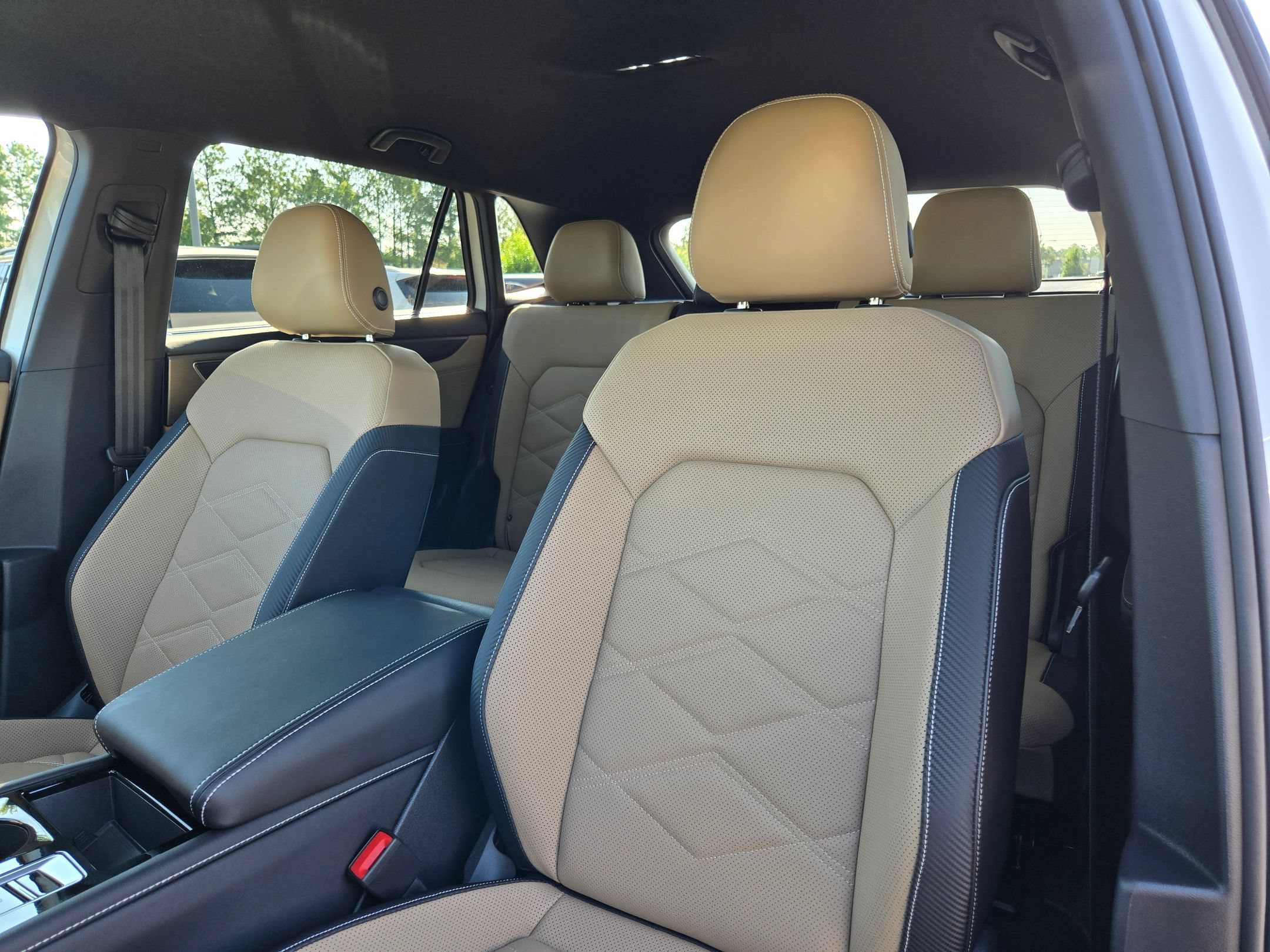 Used 2026 Volkswagen Atlas Cross Sport SE FWD image 24