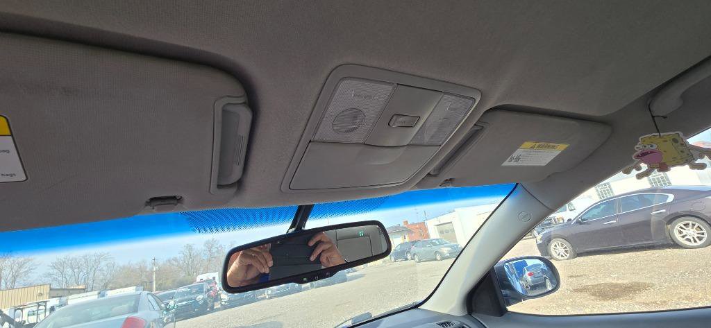 Used 2010 Kia Forte EX image 23