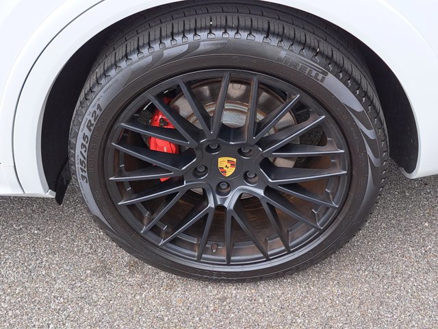 Certified 2021 Porsche Cayenne GTS image 13