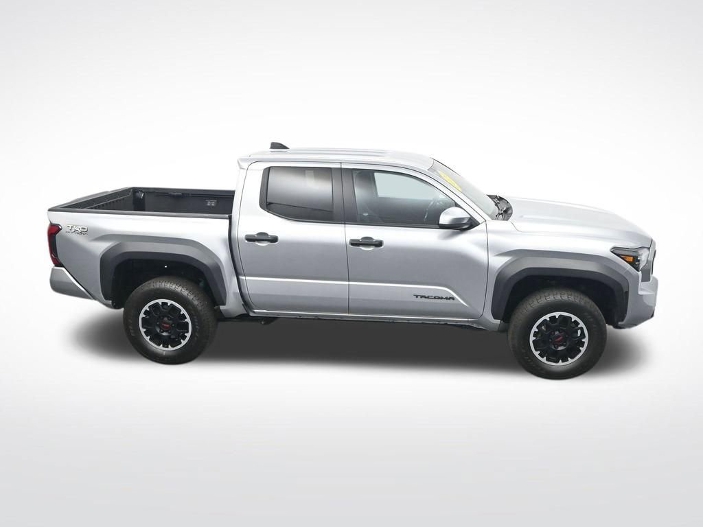 Used 2024 Toyota Tacoma TRD Off-Road image 25