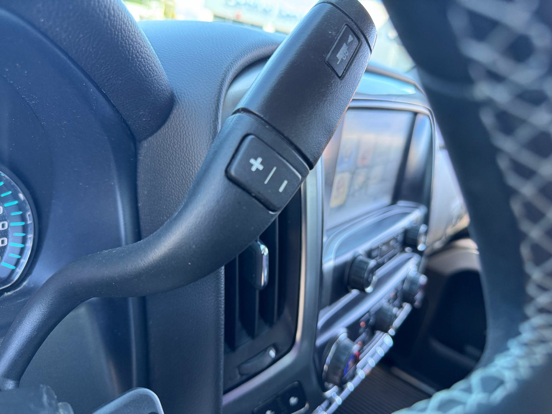 Used 2017 Chevrolet Silverado 2500 LT w/ LT Convenience Package AWD/4WD image 26