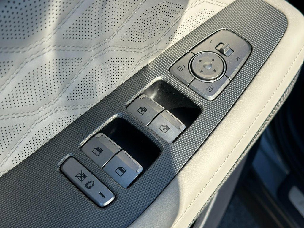 Used 2022 Hyundai Palisade Calligraphy image 20