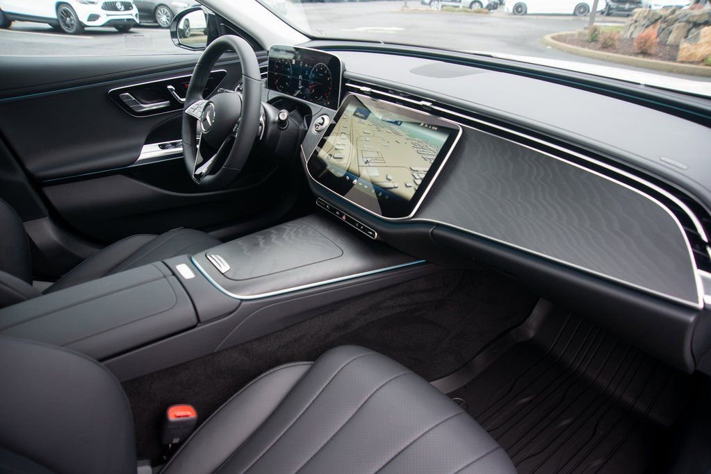 Certified 2025 Mercedes-Benz E 350 4MATIC Sedan image 35
