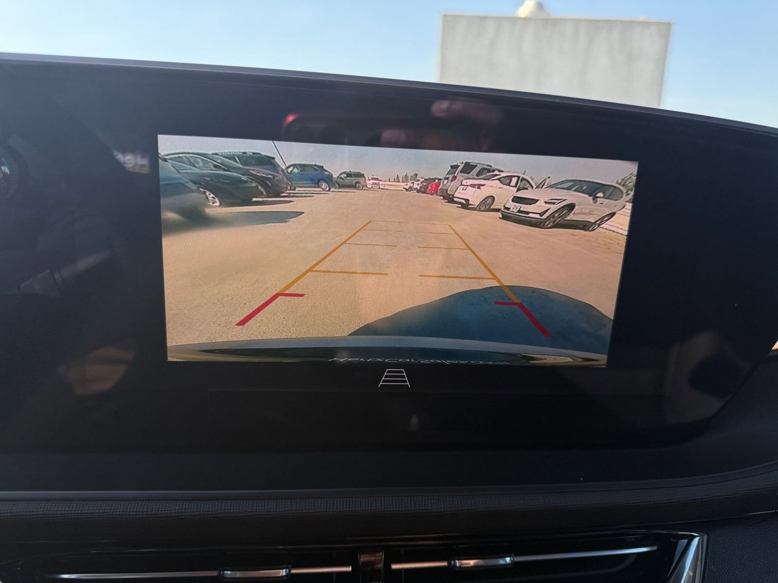 Used 2025 Buick Envista Sport Touring image 22