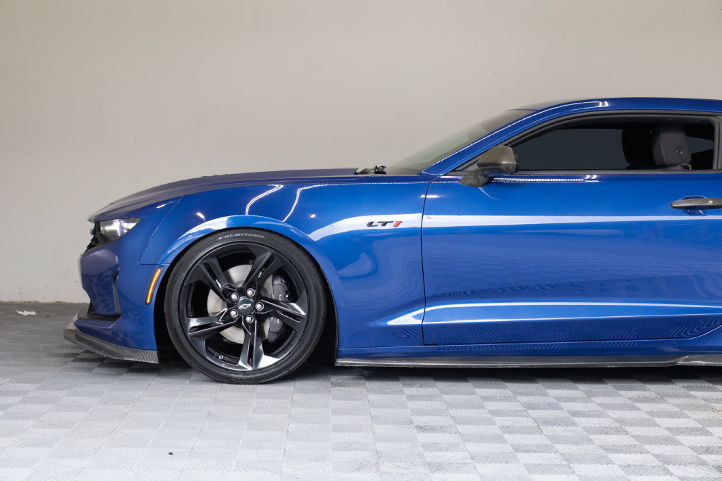 Used 2021 Chevrolet Camaro LT RWD image 8