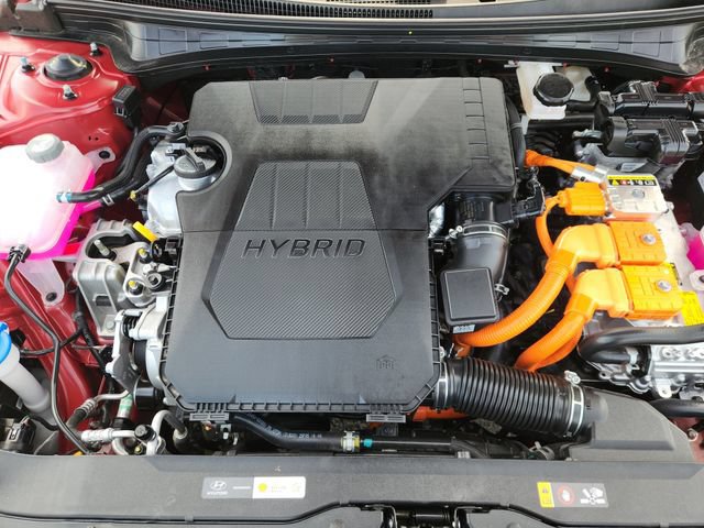 Used 2025 Hyundai Elantra SEL FWD image 26