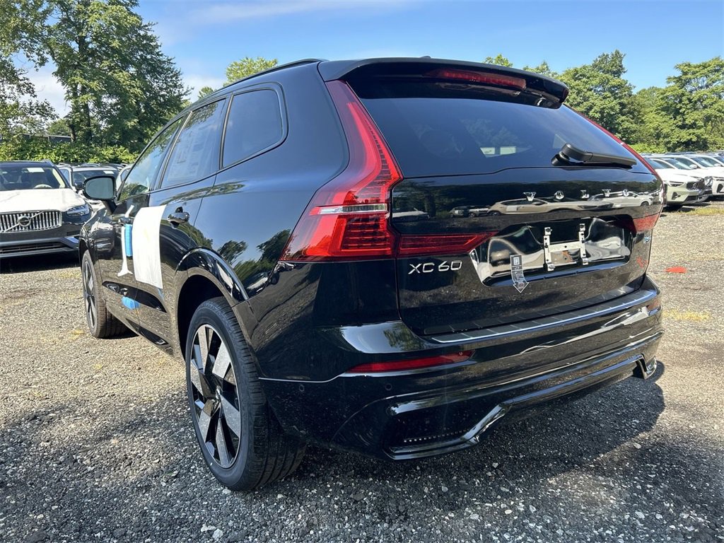 New 2025 Volvo XC60 T8 Plus w/ Protection Package Premier image 6