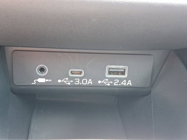 Certified 2025 Subaru Outback Limited AWD/4WD image 38