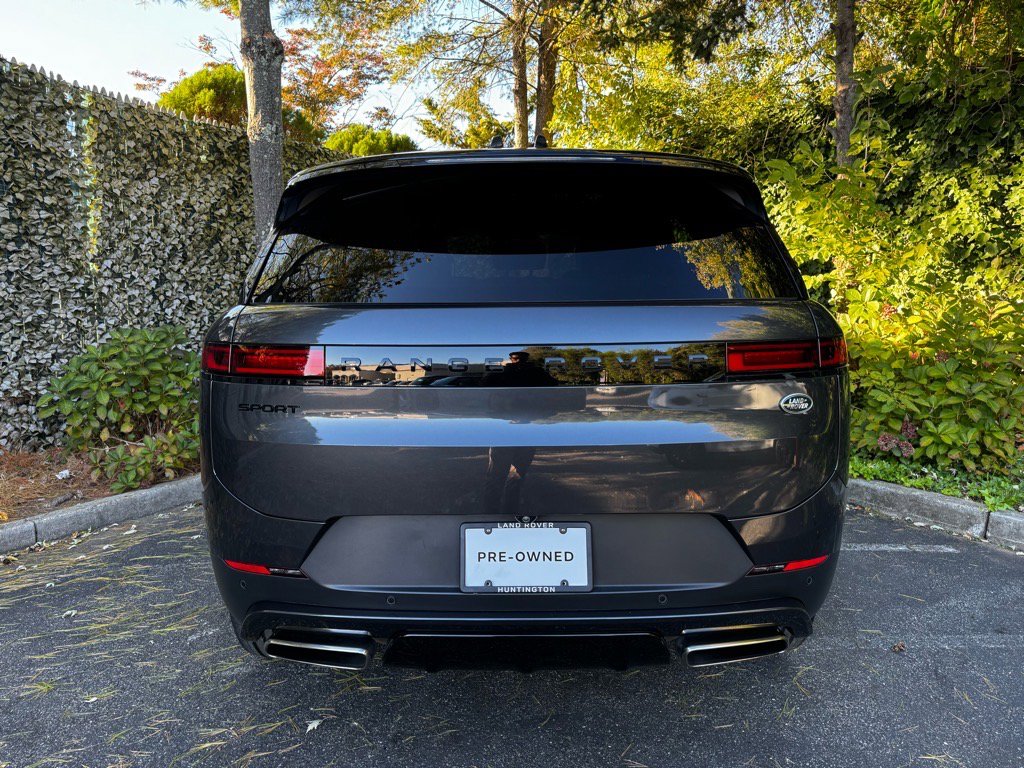 Used 2023 Land Rover Range Rover Sport SE image 6