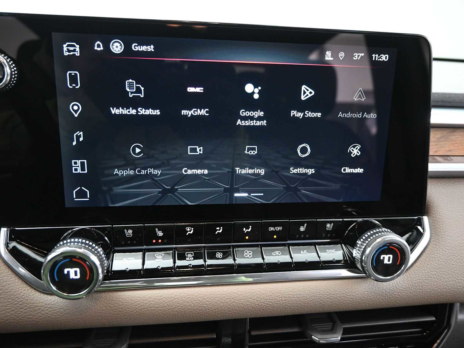 New 2026 GMC Canyon Denali image 17